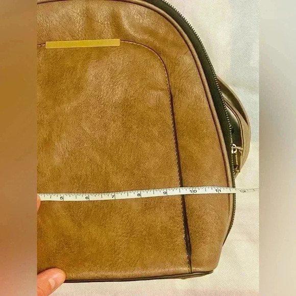 Vintage Backpack  🎒 in perfect condition (outside) - Picture 8 of 12